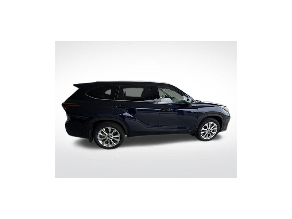 2026 Toyota Highlander Hybrid Limited