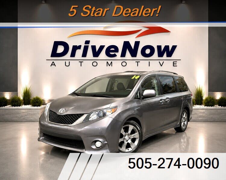 2014 Toyota Sienna SE 8-Passenger