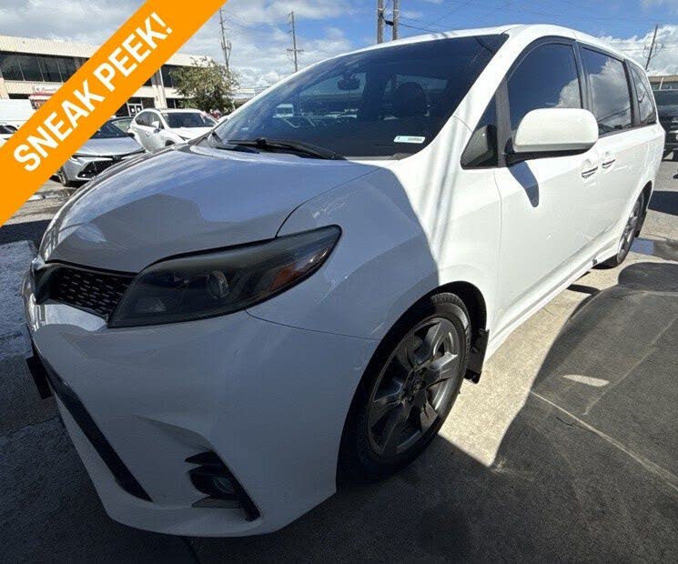 2019 Toyota Sienna SE Premium 8-Passenger