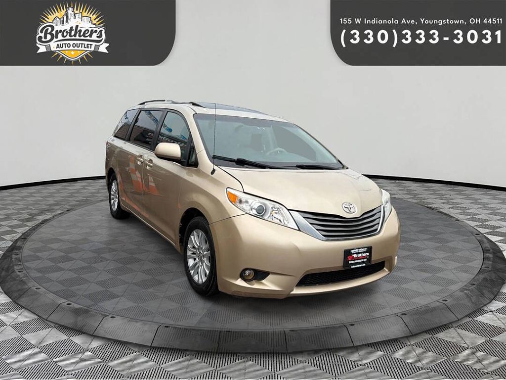 2013 Toyota Sienna Limited 7-Passenger