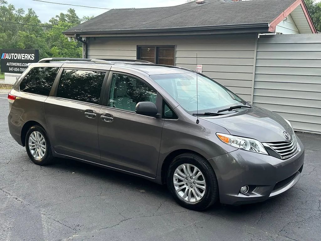 2014 Toyota Sienna Limited 7-Passenger