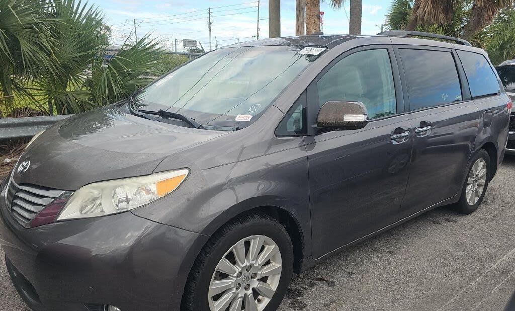 2014 Toyota Sienna Limited 7-Passenger