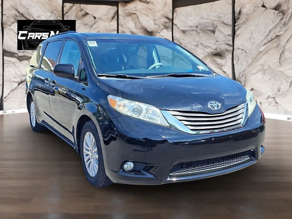 2014 Toyota Sienna Limited 7-Passenger