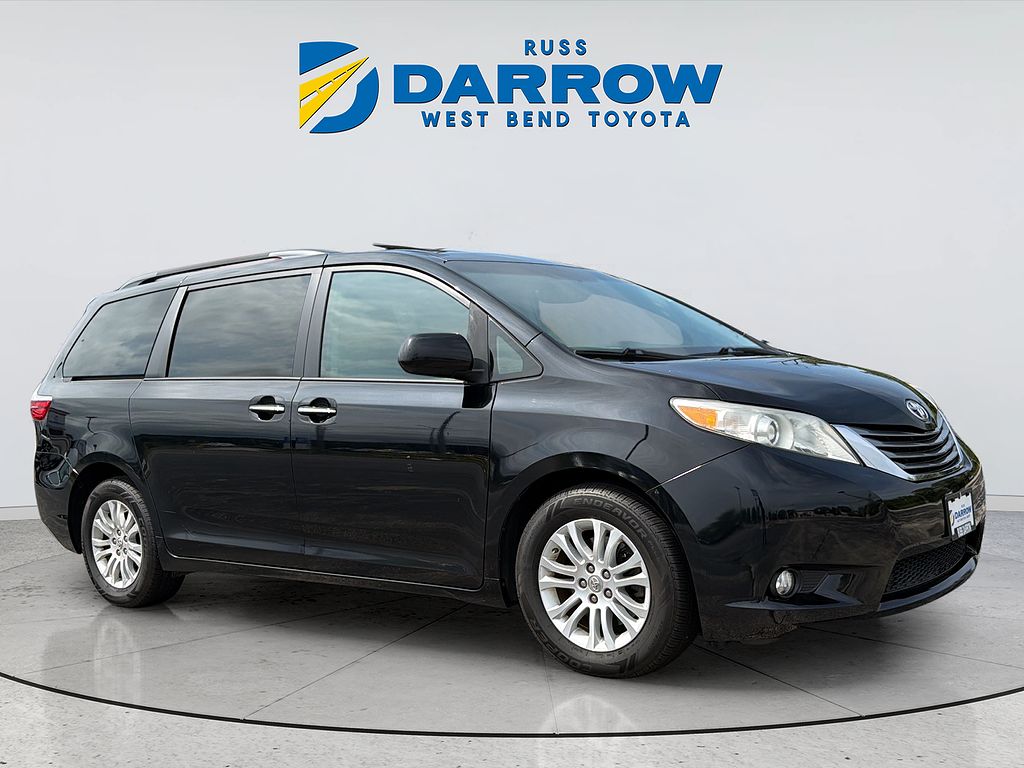 2016 Toyota Sienna Limited Premium 7-Passenger