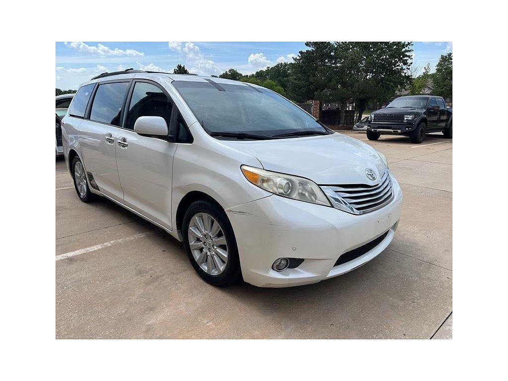 2011 Toyota Sienna XLE 8-Passenger