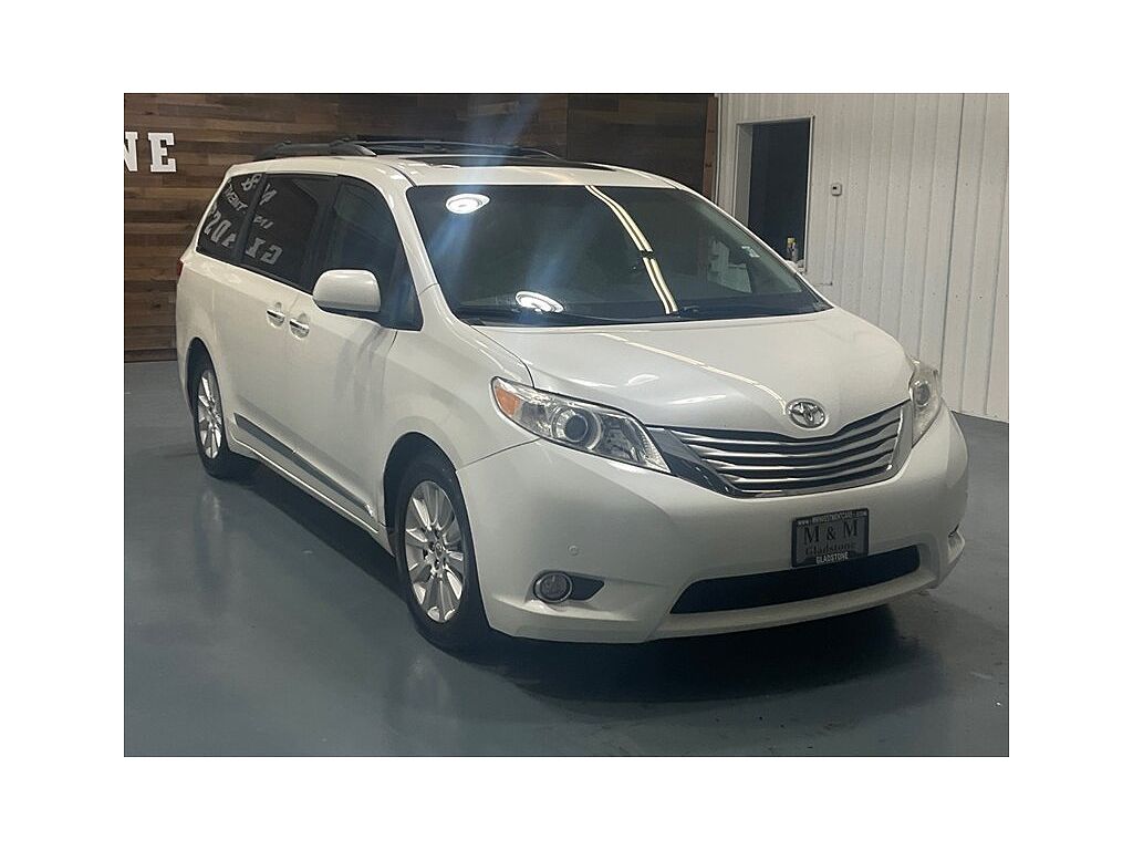 2011 Toyota Sienna XLE 8-Passenger