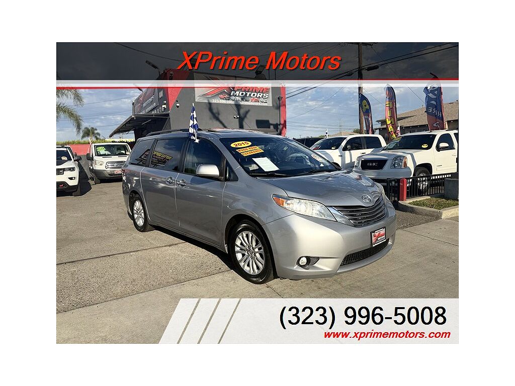 2015 Toyota Sienna XLE 7-Passenger Mobility Auto Access