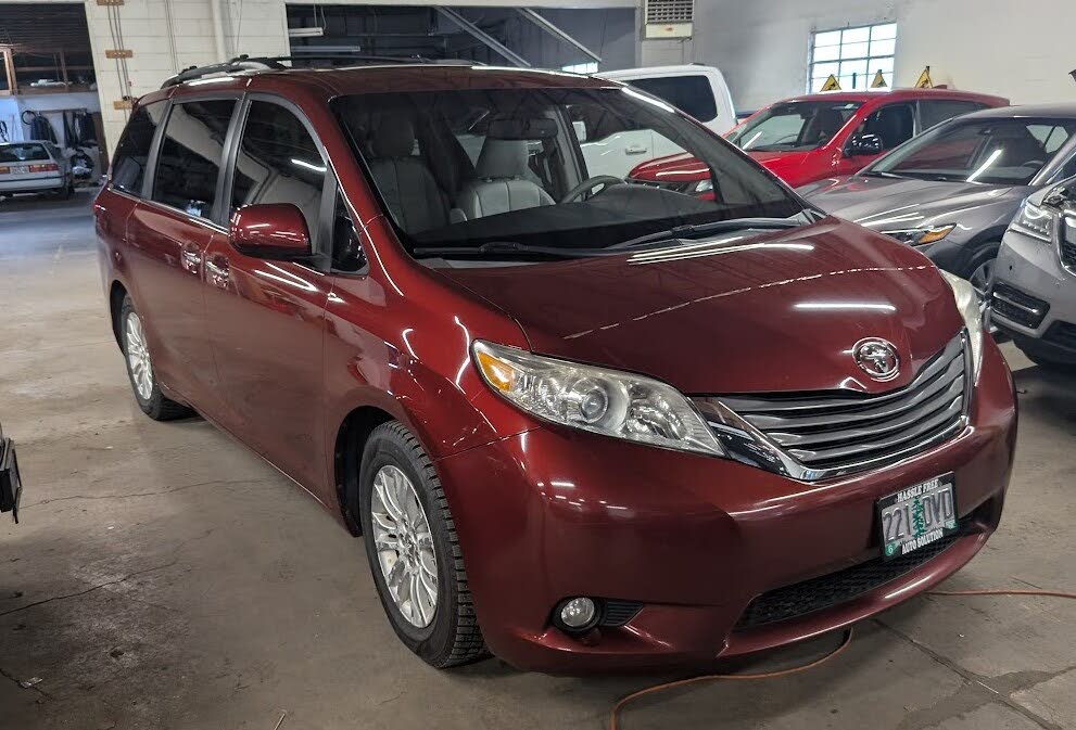 2013 Toyota Sienna Limited 7-Passenger