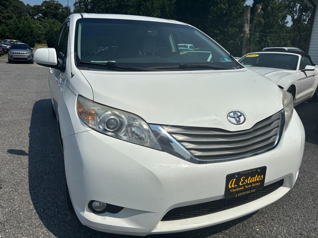 2013 Toyota Sienna Limited 7-Passenger