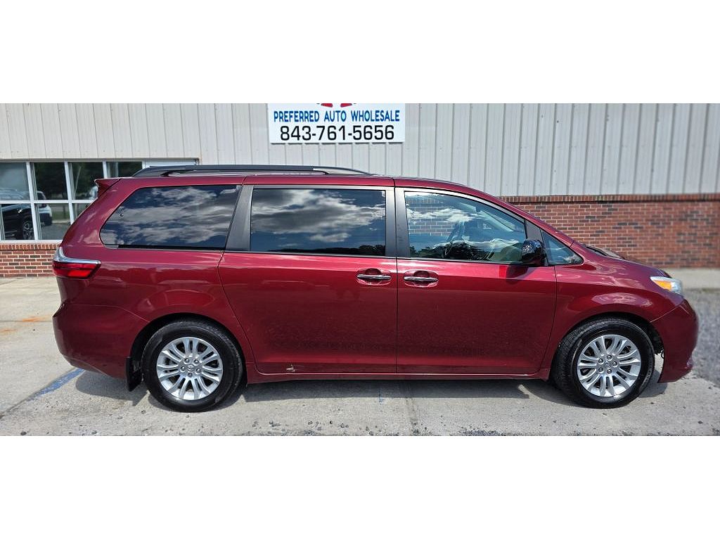 2016 Toyota Sienna Limited Premium 7-Passenger