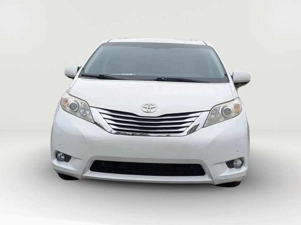 2011 Toyota Sienna XLE 8-Passenger