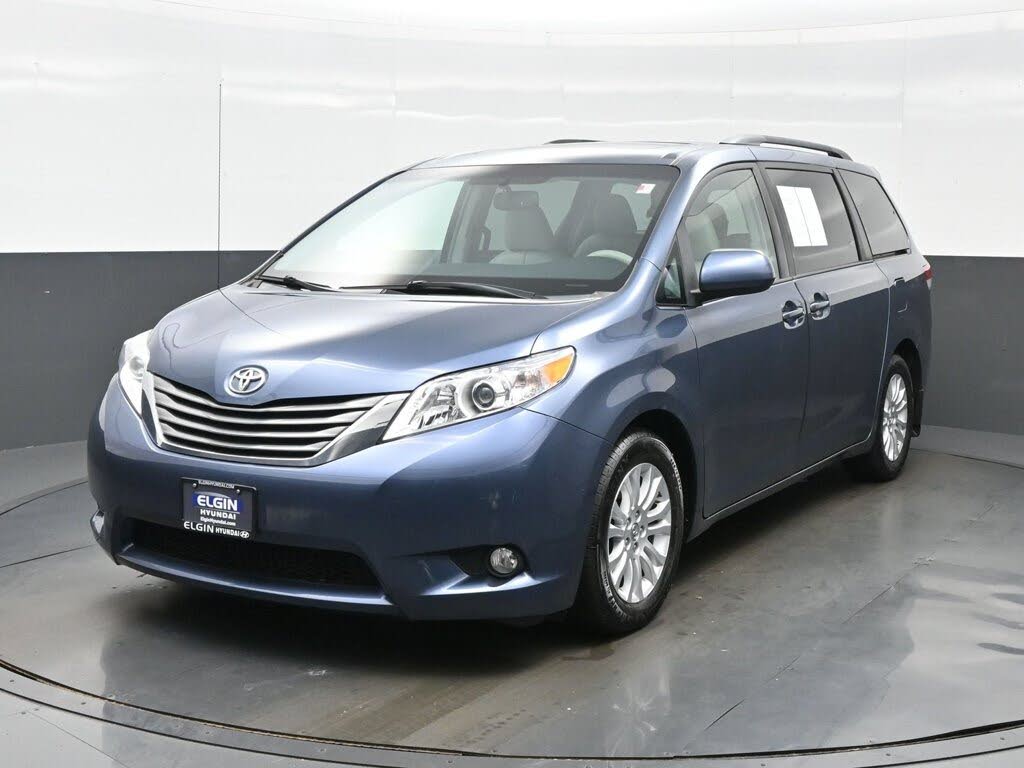 2014 Toyota Sienna XLE 8-Passenger
