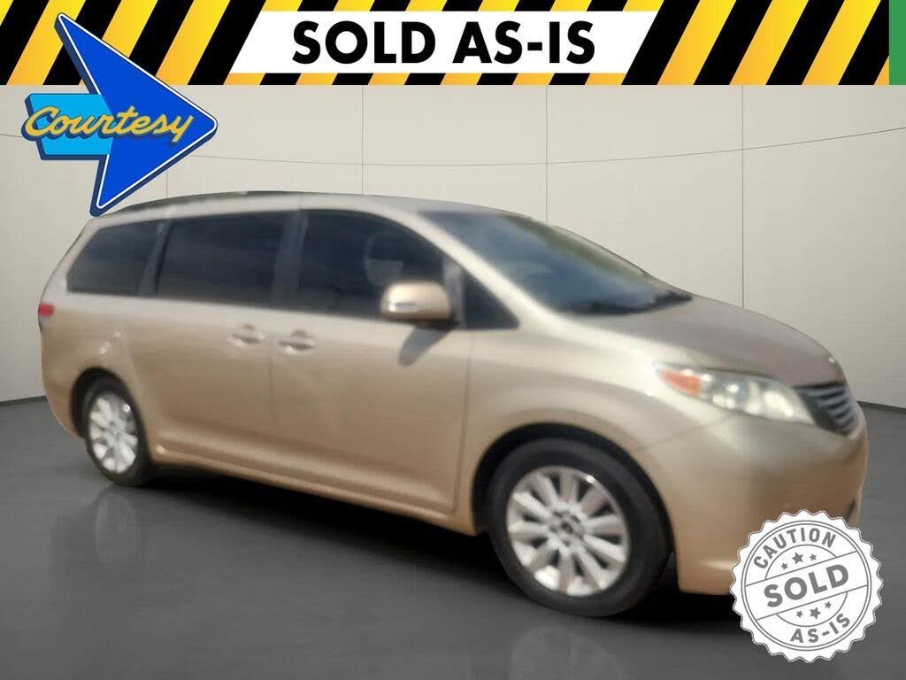 2014 Toyota Sienna XLE 7-Passenger Mobility Auto Access