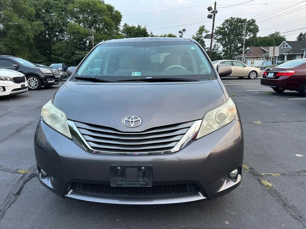 2012 Toyota Sienna Limited 7-Passenger