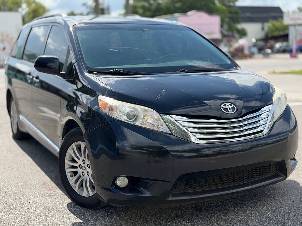 2015 Toyota Sienna Limited Premium 7-Passenger