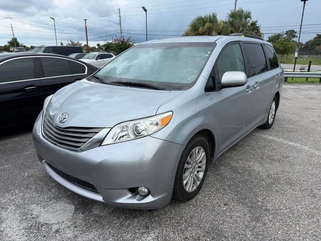 2014 Toyota Sienna Limited 7-Passenger