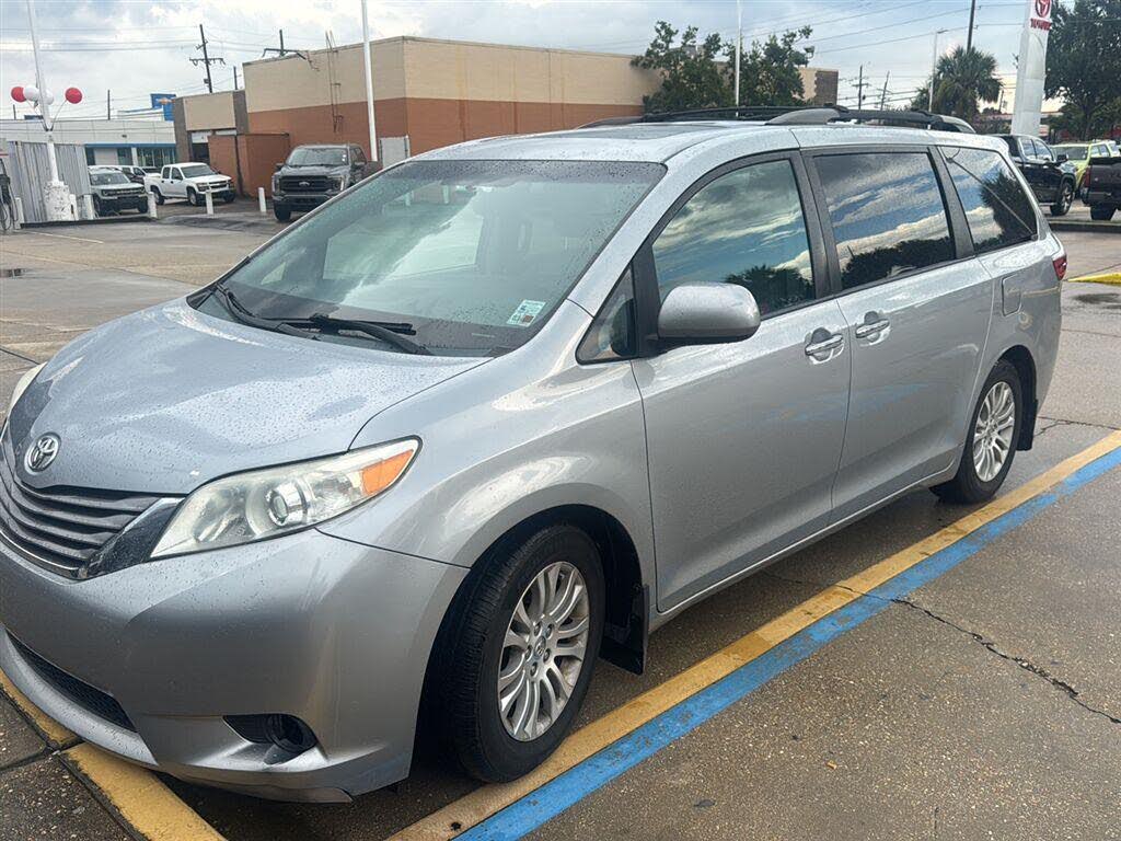 2015 Toyota Sienna Limited Premium 7-Passenger