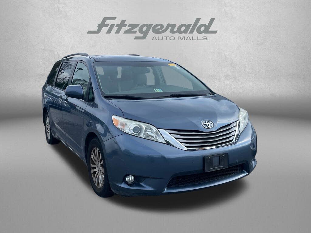 2015 Toyota Sienna Limited Premium 7-Passenger