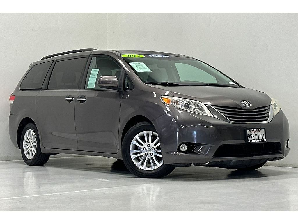 2012 Toyota Sienna XLE 8-Passenger