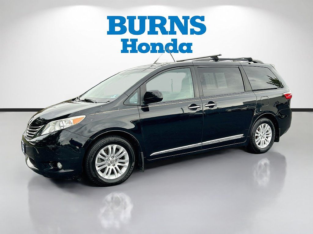 2016 Toyota Sienna Limited Premium 7-Passenger
