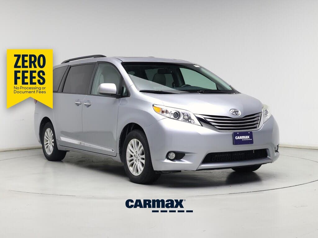 2016 Toyota Sienna XLE Premium 8-Passenger