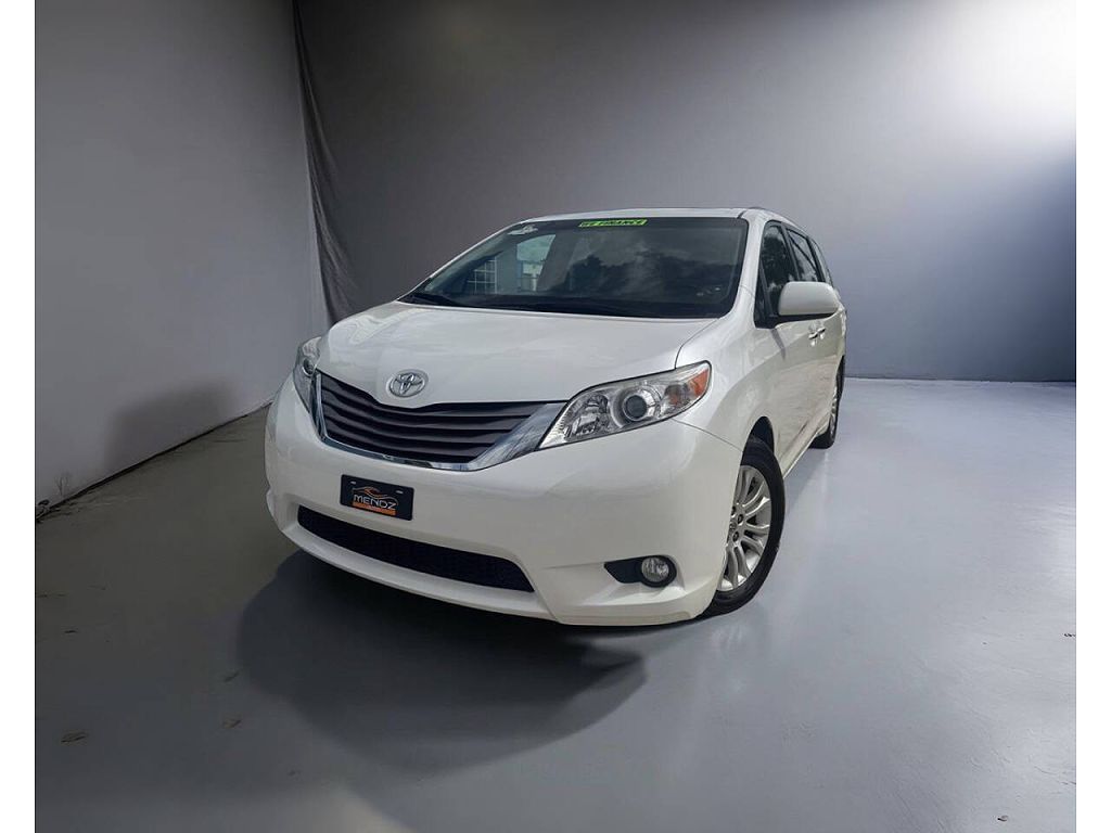 2015 Toyota Sienna Limited Premium 7-Passenger