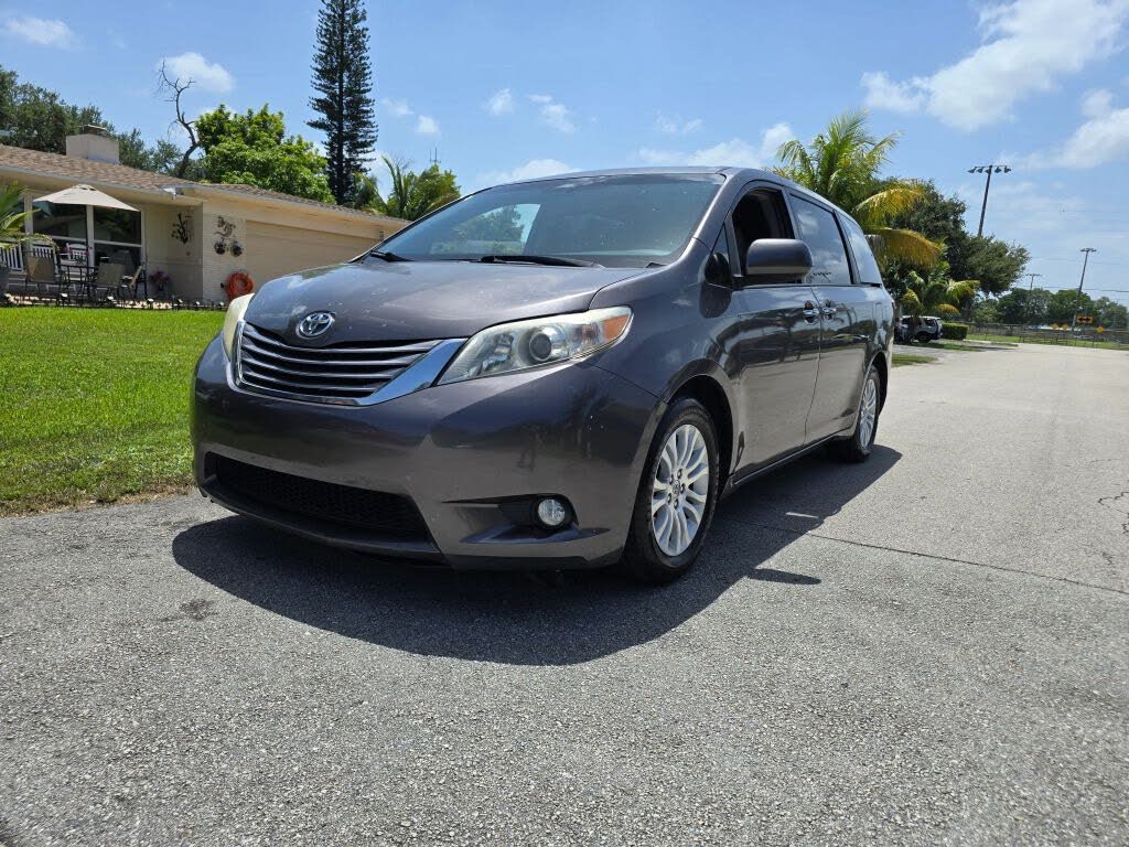2015 Toyota Sienna Limited Premium 7-Passenger
