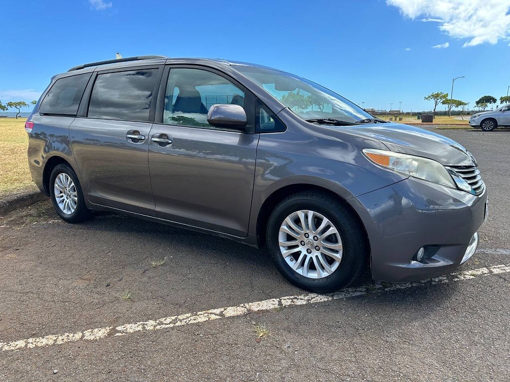 2011 Toyota Sienna Limited 7-Passenger