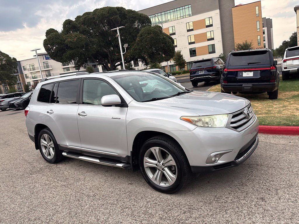 2013 Toyota Highlander Limited V6