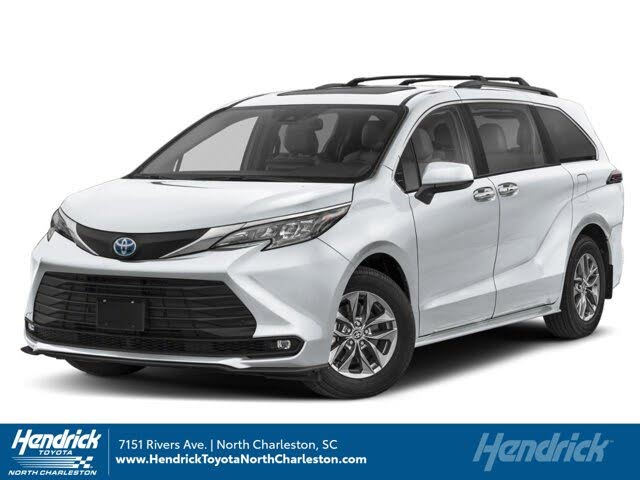 2026 Toyota Sienna XLE 8-Passenger