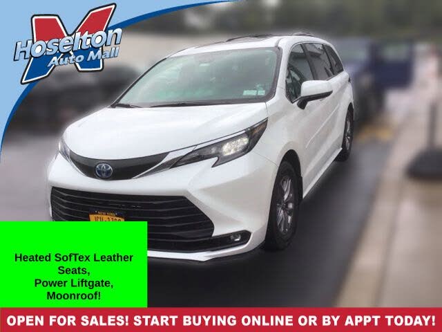 2025 Toyota Sienna XLE 7-Passenger