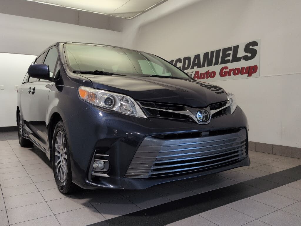 2018 Toyota Sienna Limited Premium 7-Passenger