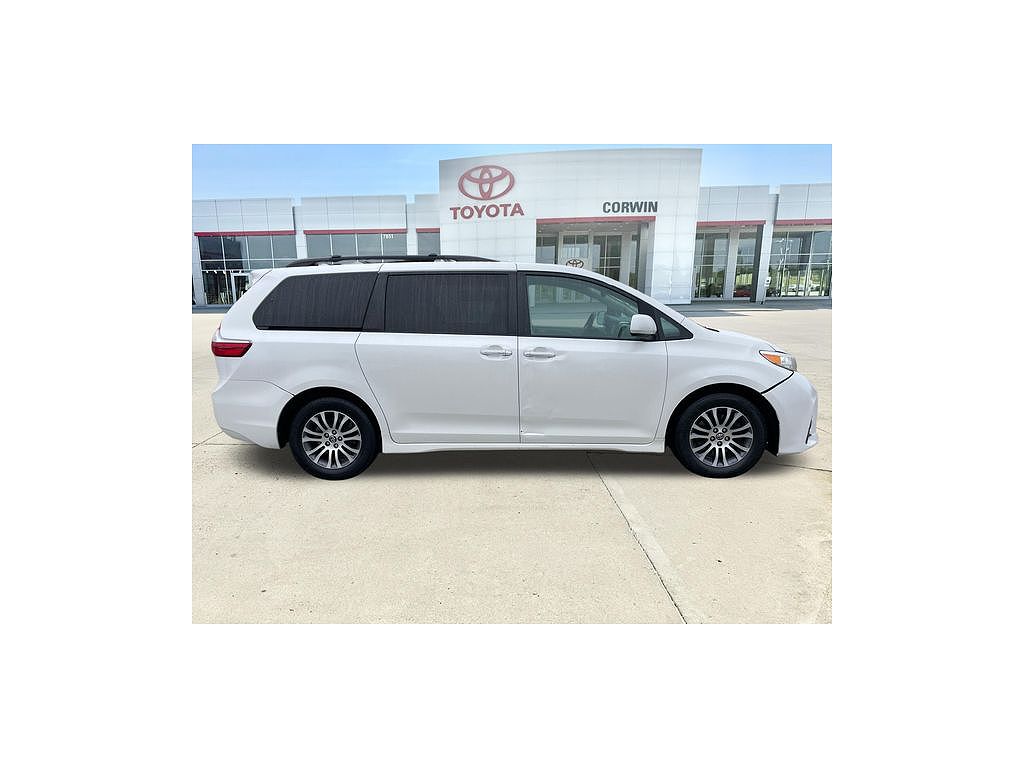 2019 Toyota Sienna Limited 7-Passenger