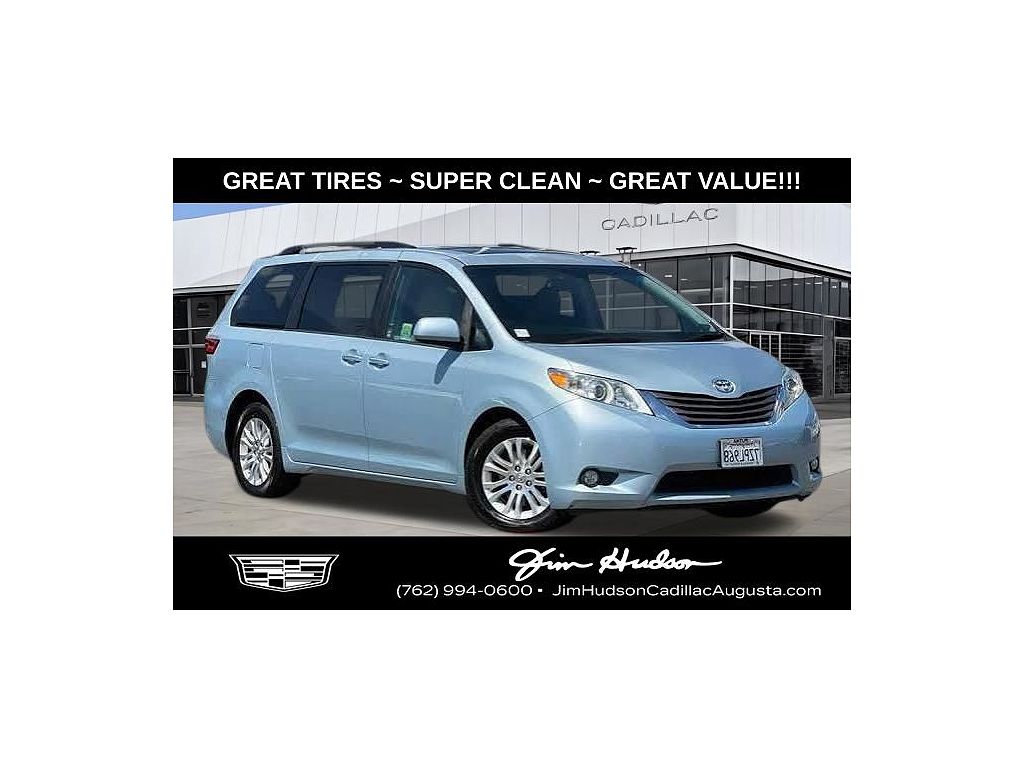 2017 Toyota Sienna Limited Premium 7-Passenger