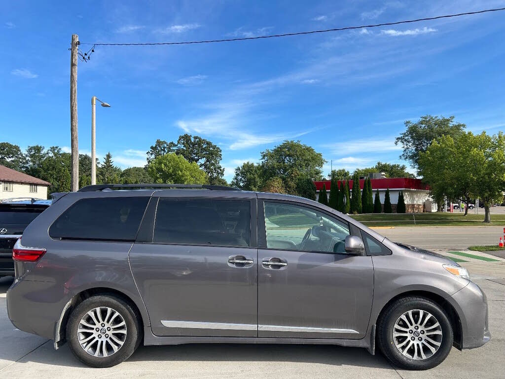 2020 Toyota Sienna Limited Premium 7-Passenger