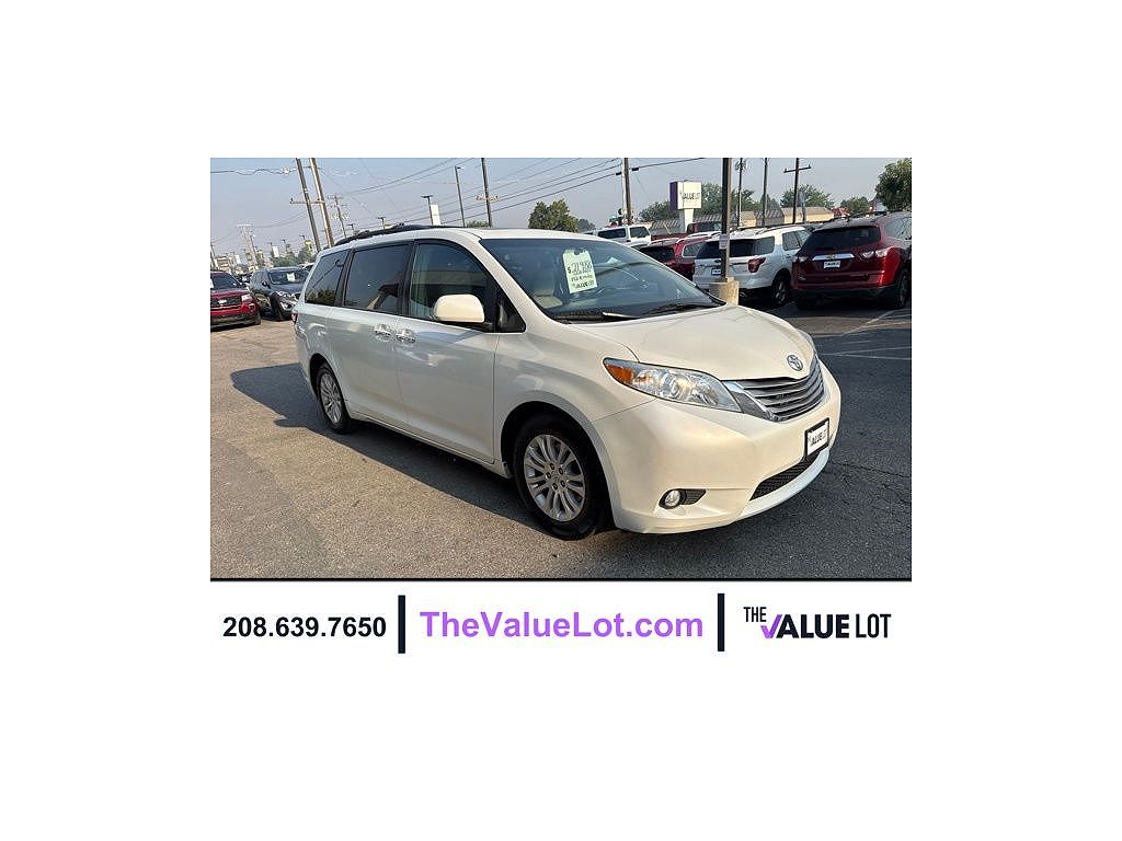 2017 Toyota Sienna Limited Premium 7-Passenger
