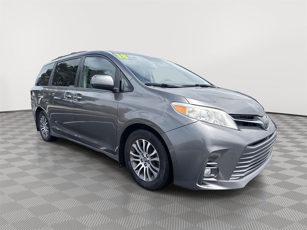 2018 Toyota Sienna Limited Premium 7-Passenger
