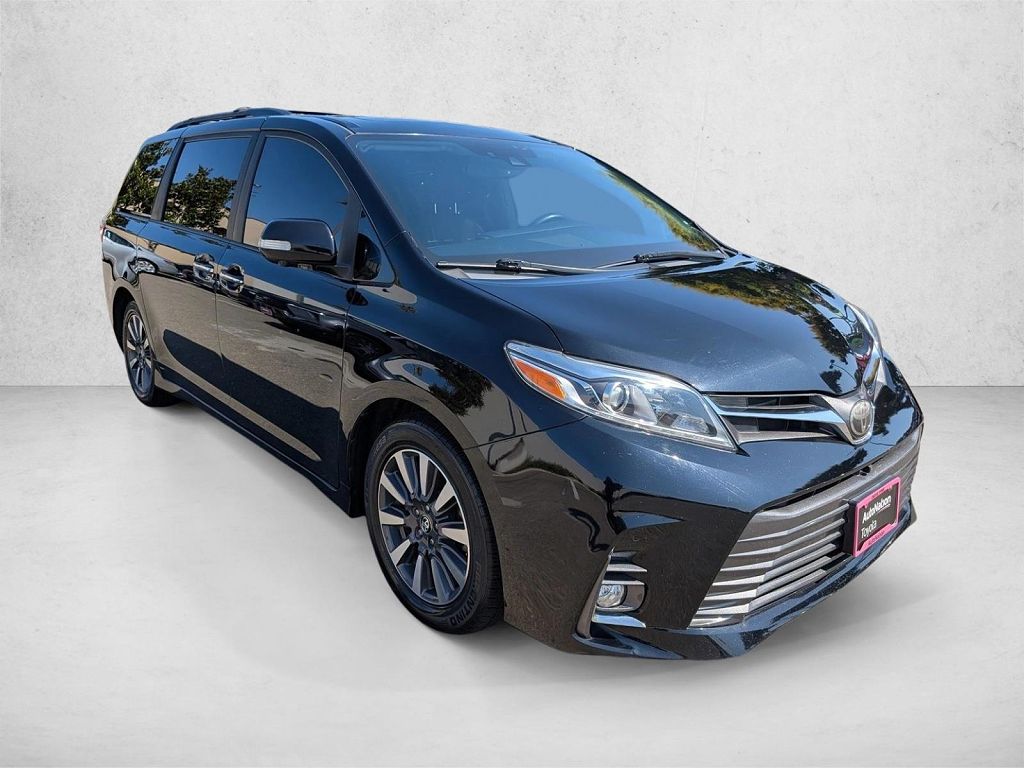 Toyota Sienna