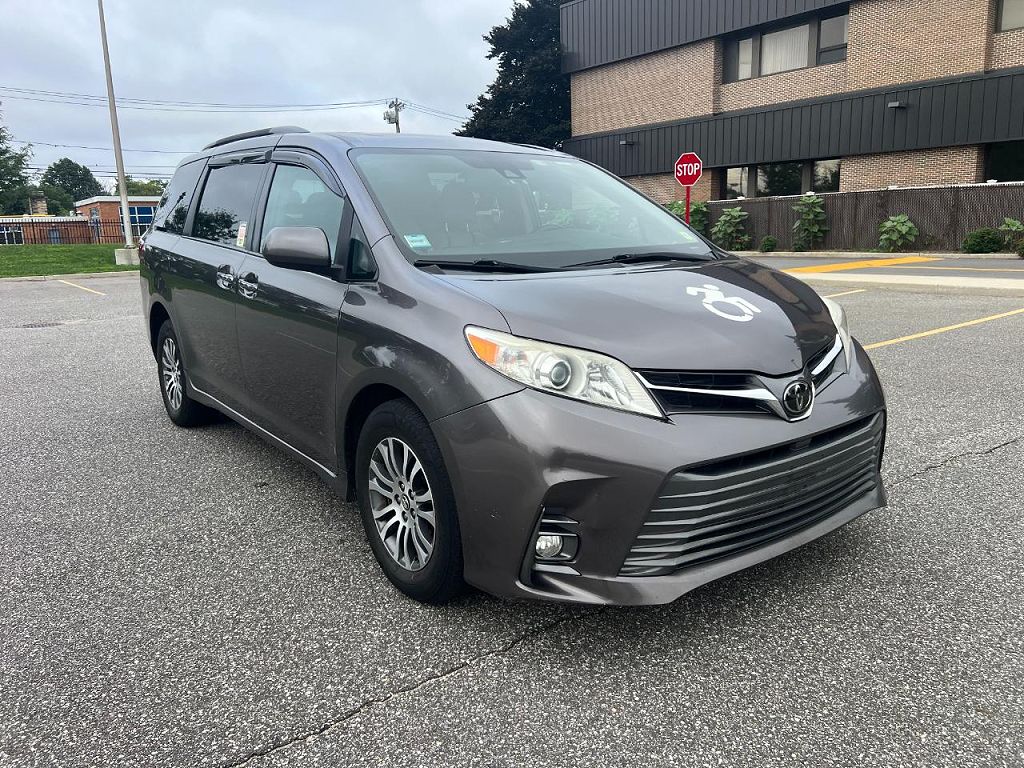 2019 Toyota Sienna Limited Premium 7-Passenger