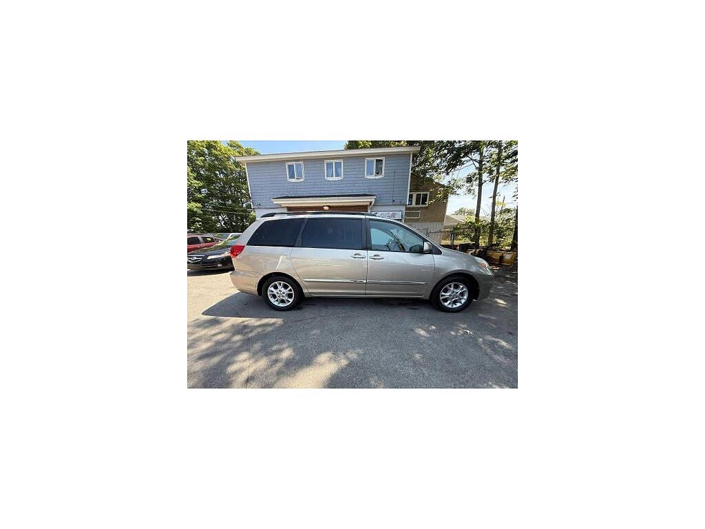 2006 Toyota Sienna XLE Limited 7-Passenger
