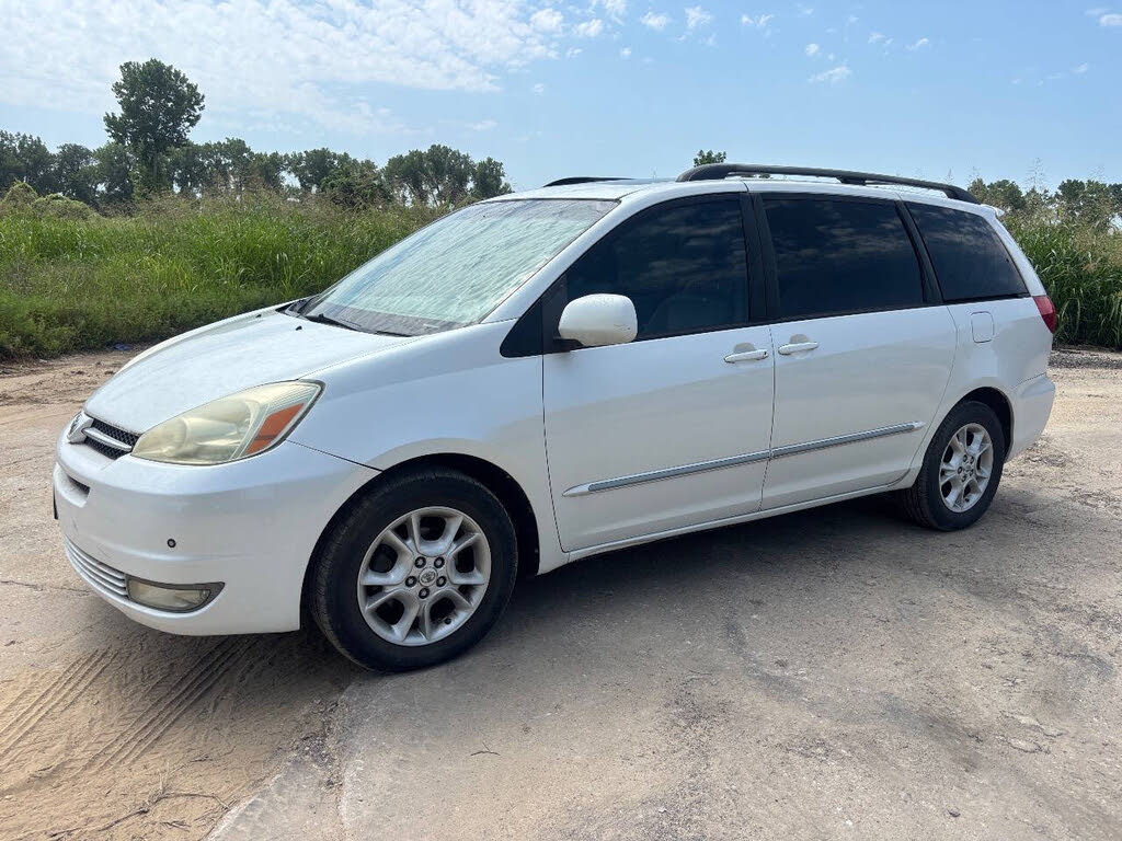 2004 Toyota Sienna XLE 7-Passenger