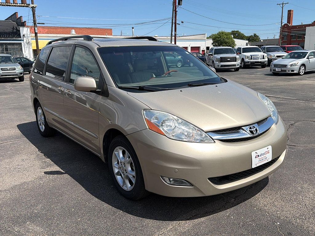 2006 Toyota Sienna XLE 7-Passenger