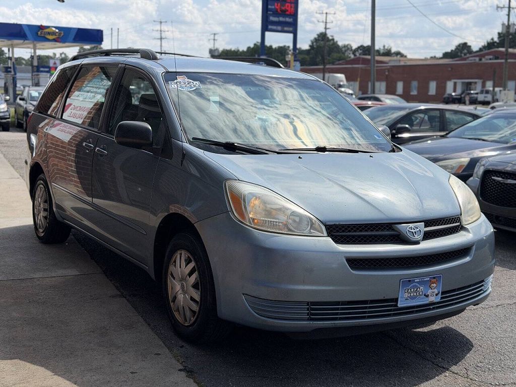 2005 Toyota Sienna LE 7-Passenger