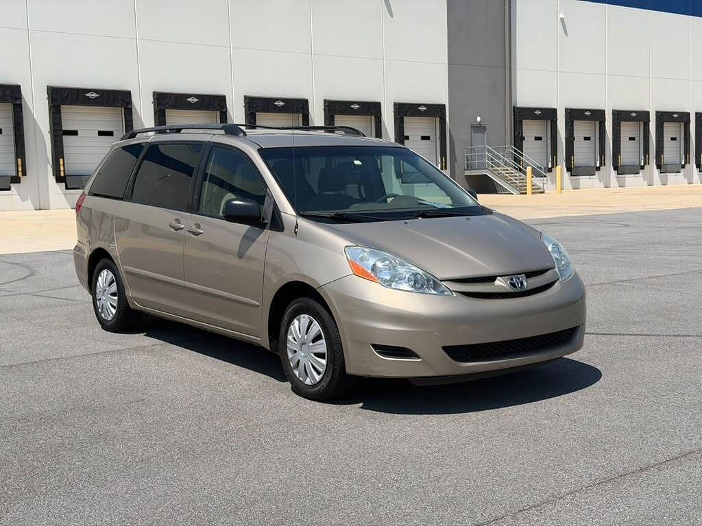 2006 Toyota Sienna LE 7-Passenger