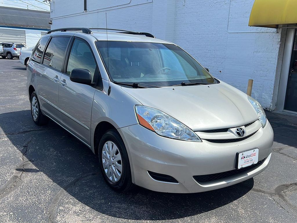 2006 Toyota Sienna CE 7-Passenger