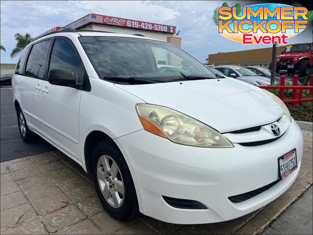 2006 Toyota Sienna CE 8-Passenger