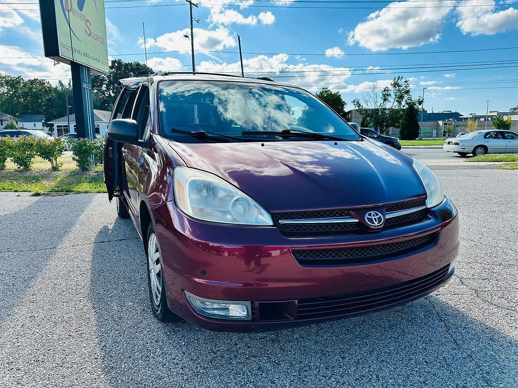 2005 Toyota Sienna CE 7-Passenger