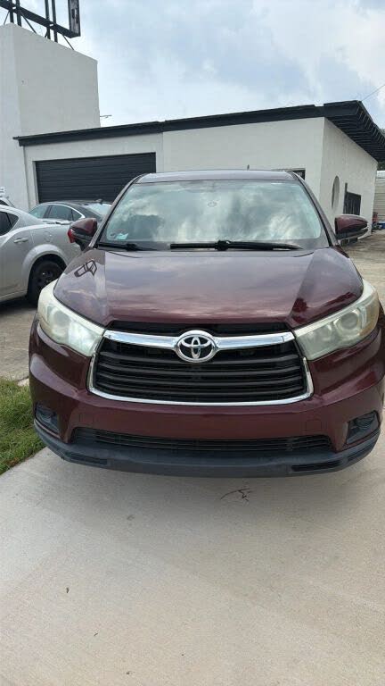 2016 Toyota Highlander LE
