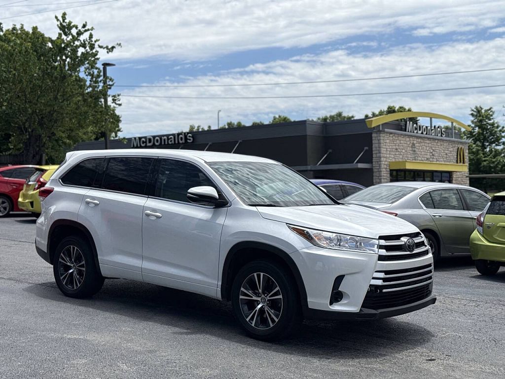 2017 Toyota Highlander LE