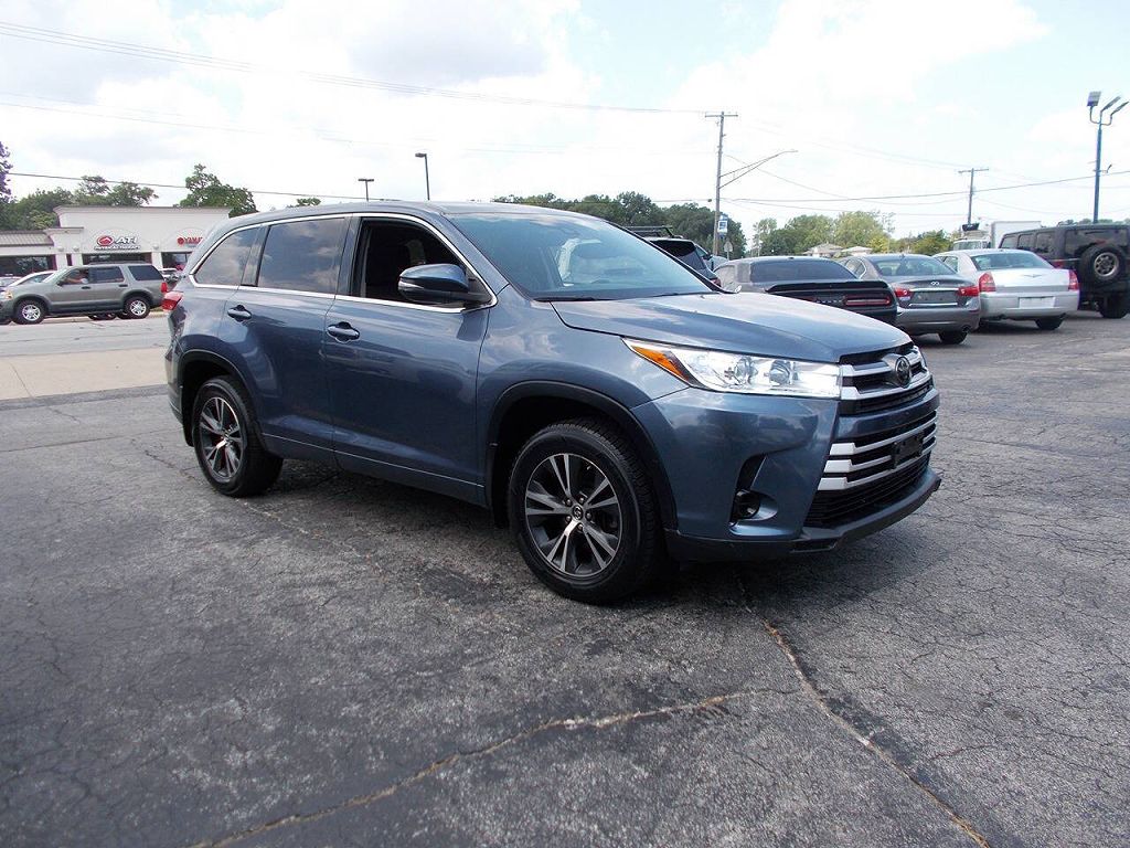 2017 Toyota Highlander LE